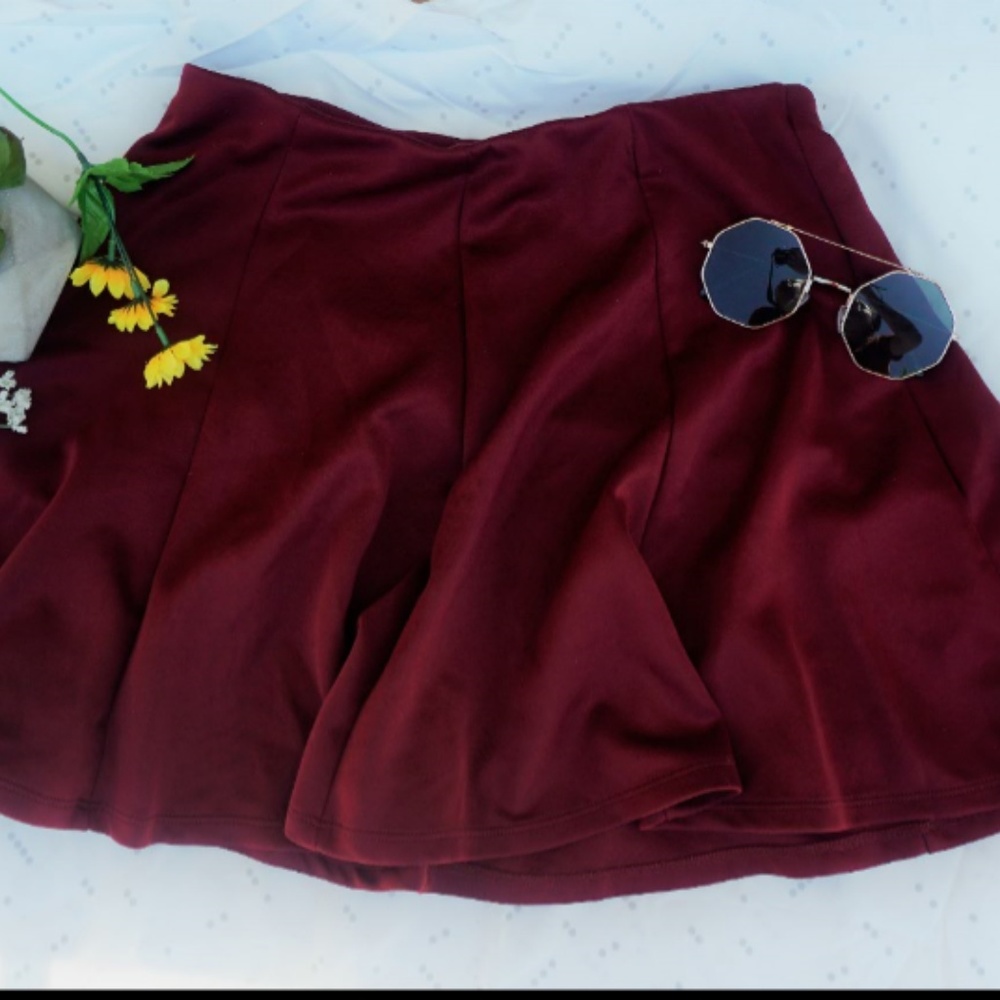 cute burgundy skater skirt forever 21 size medium